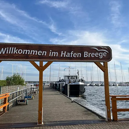 Kunsthaus Am Hafen - Umzaeunter Garten, Sauna Im Haus * Breege