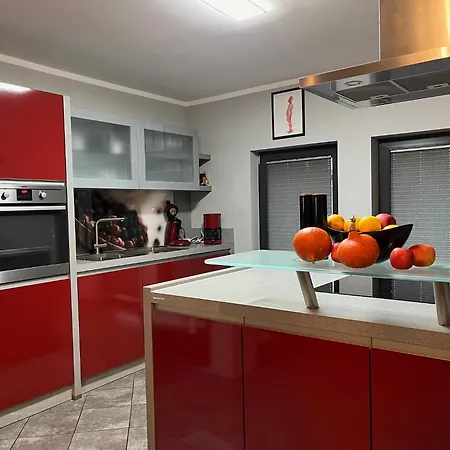 Kunsthaus Am Hafen - Umzaeunter Garten, Sauna Im Haus Breege