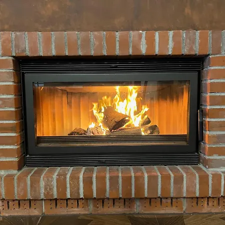 Kunsthaus Am Hafen - Umzaeunter Garten, Sauna Im Haus *