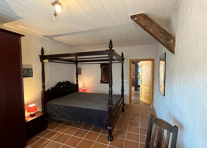 Kunsthaus Am Hafen - Umzaeunter Garten, Sauna Im Haus Breege