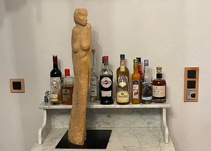 Semesterbostad Kunsthaus Am Hafen - Umzaeunter Garten, Sauna Im Haus Breege